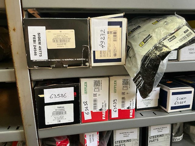 Lot stuur- en ophangingdelen - afbeelding 35 van  44