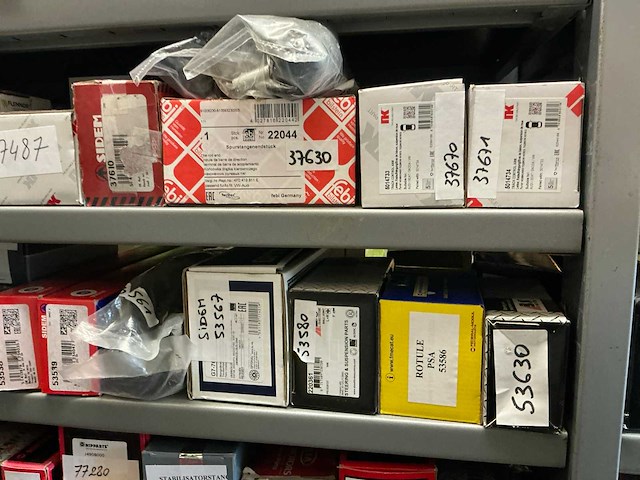 Lot stuur- en ophangingdelen - afbeelding 34 van  44