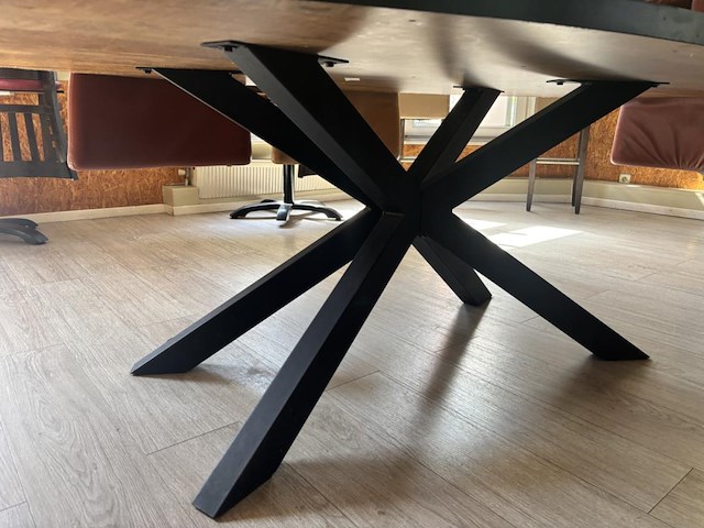 Lot tafels en stoelen - afbeelding 6 van  12