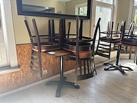 Lot tafels en stoelen - afbeelding 9 van  12
