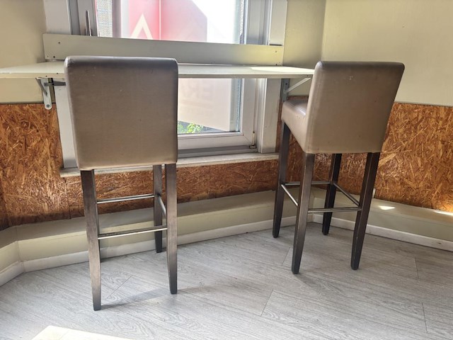 Lot tafels en stoelen - afbeelding 11 van  12