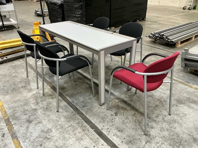 Lot tafels en stoelen - afbeelding 6 van  9