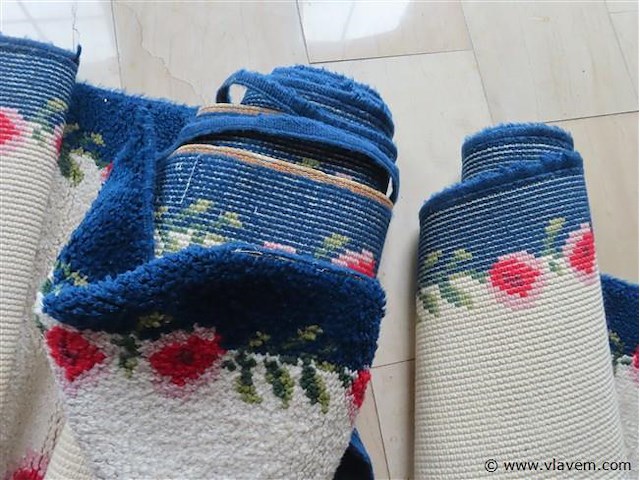 Lot tapijten - afbeelding 2 van  3