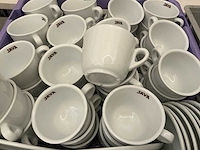 Lot tassen, bordjes, kannen, lepels, vorken, taartscheppen - afbeelding 6 van  7