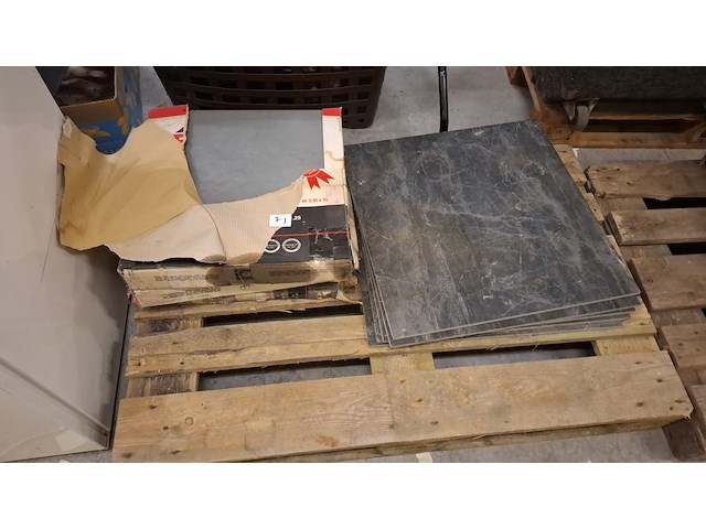 Lot tegels - afbeelding 1 van  1