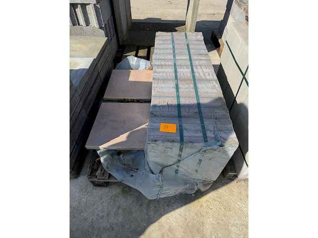 Lot tegels - afbeelding 1 van  1