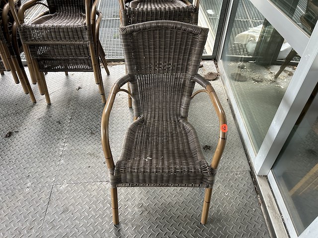 Lot terras stoelen (17) - afbeelding 1 van  4