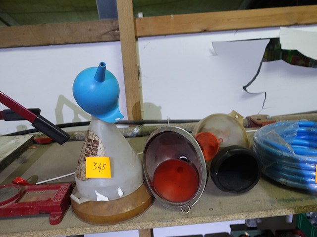 Lot trechters - afbeelding 2 van  2