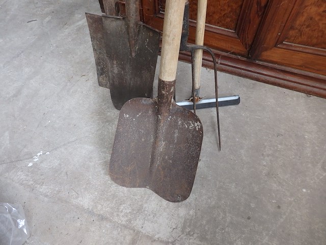 Lot tuinmateriaal (5x) - afbeelding 2 van  2