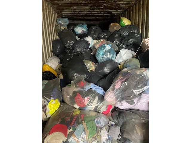 Lot tweedehandskledij / schoenen - afbeelding 1 van  3