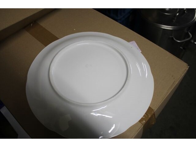 Lot v 31 borden diam 33cm - afbeelding 3 van  3