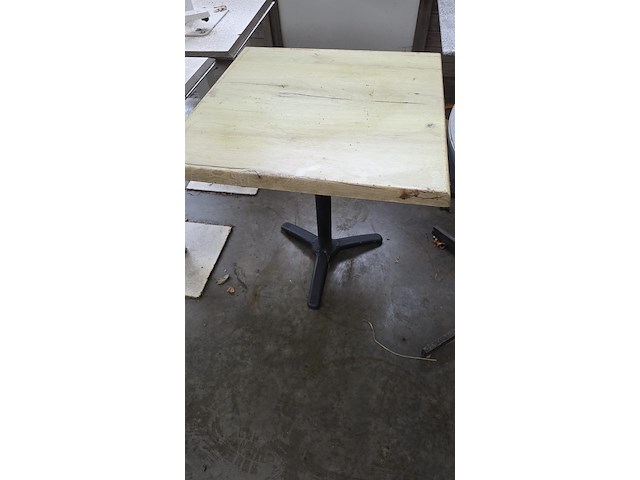 Lot v diverse terrastafel - afbeelding 4 van  5