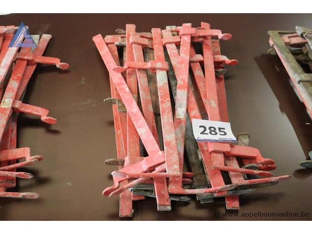 Lot van 10 klemmen - afbeelding 1 van  1