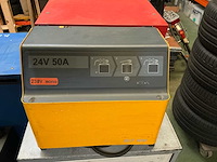 Lot van 11 heftruck opladers heftruck toebehoren - afbeelding 10 van  23