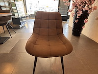 Lot van 12 bistrotafels en 18 designstoelen - afbeelding 3 van  13