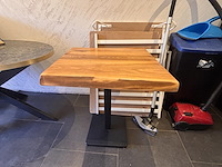 Lot van 12 bistrotafels en 18 designstoelen - afbeelding 10 van  13