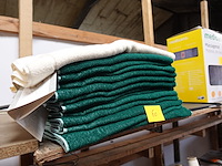 Lot van 13 handdoeken en badmat - afbeelding 2 van  3