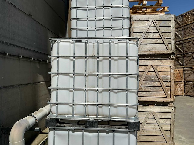 Lot van 14 water/vloeistof opslagcontainers - afbeelding 3 van  5