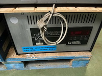 Lot van 15 heftruck opladers heftruck toebehoren - afbeelding 15 van  25