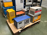 Lot van 15 heftruck opladers heftruck toebehoren - afbeelding 12 van  25