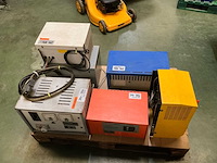 Lot van 15 heftruck opladers heftruck toebehoren - afbeelding 22 van  25