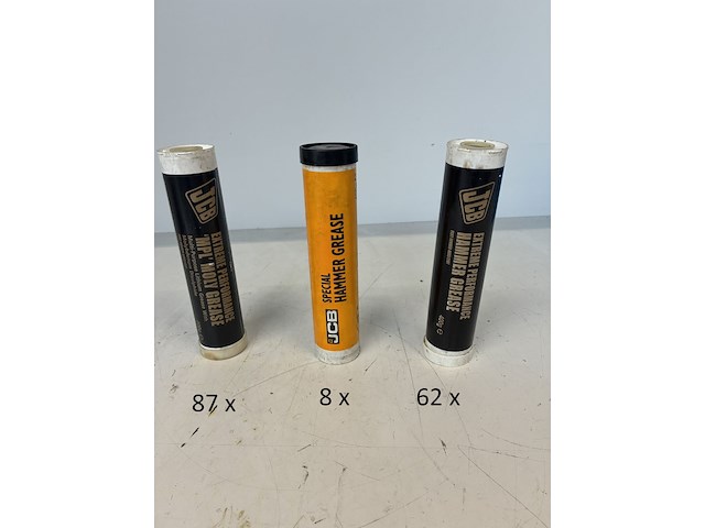 Lot van 157 tubes smeervet - afbeelding 2 van  5
