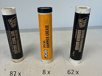 Lot van 157 tubes smeervet - afbeelding 2 van  5