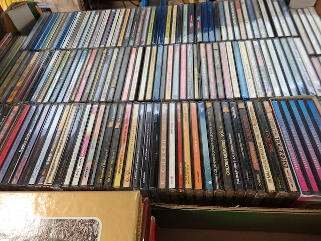 Lot van 158 cd's verschillende genres - afbeelding 1 van  1