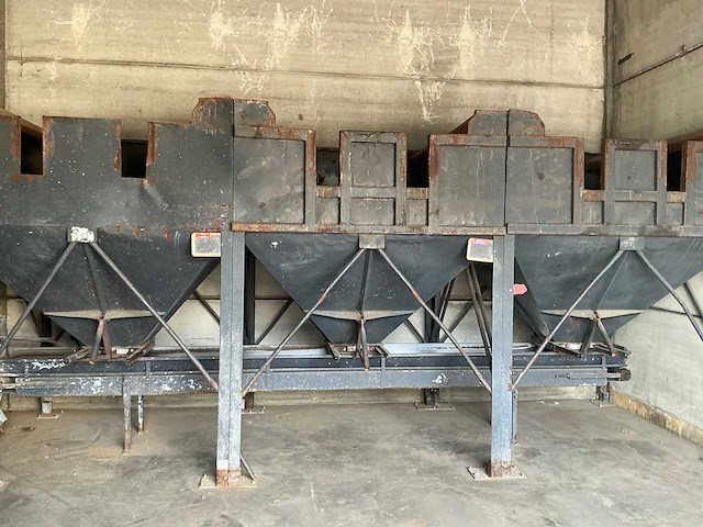 Lot van 16 gesloten houten en verdeel bakken - opslagcontainer - afbeelding 6 van  18