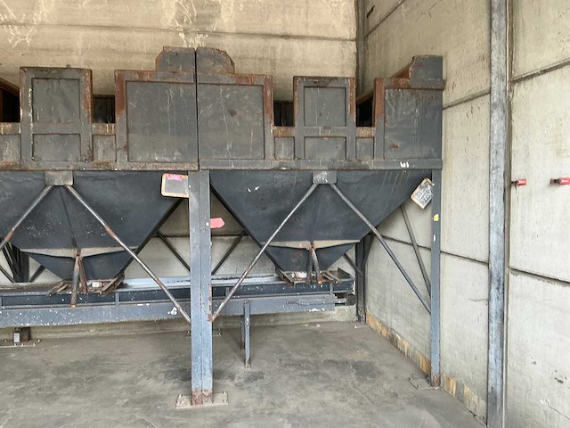 Lot van 16 gesloten houten en verdeel bakken - opslagcontainer - afbeelding 7 van  18