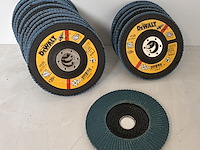 Lot van 17 x dewalt dt3268-qz lamellen schuurschijf gebogen, ø125x22,23mm, k120 - afbeelding 2 van  2