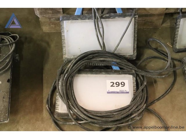 Lot van 2 bouwlampen - afbeelding 1 van  2