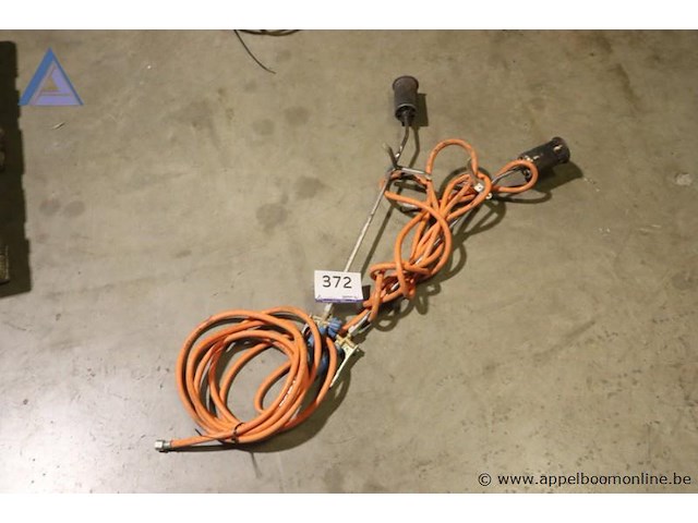 Lot van 2 branders met gasleidingen - afbeelding 1 van  3