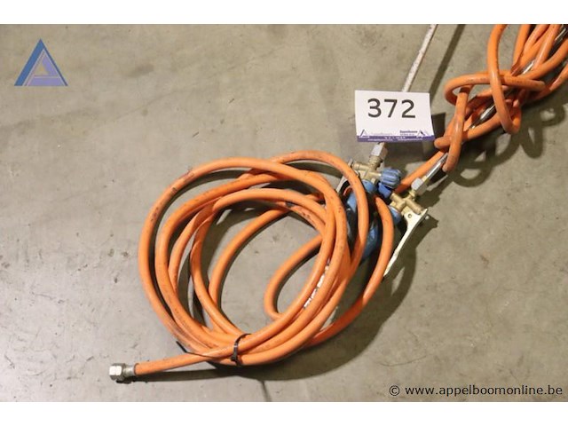 Lot van 2 branders met gasleidingen - afbeelding 2 van  3