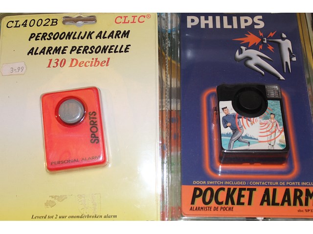 Lot van 2 persoonlijke alarms + accessoires - afbeelding 2 van  3