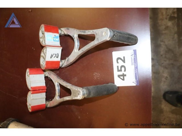 Lot van 2 plaatdragers - afbeelding 1 van  1