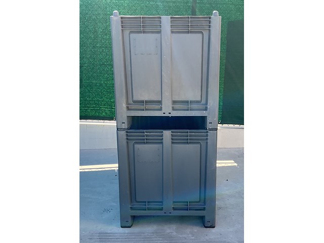Lot van 2 stapelbare palletkist euro - cargopallet 600 plus martini alfredo 550l - afbeelding 2 van  5