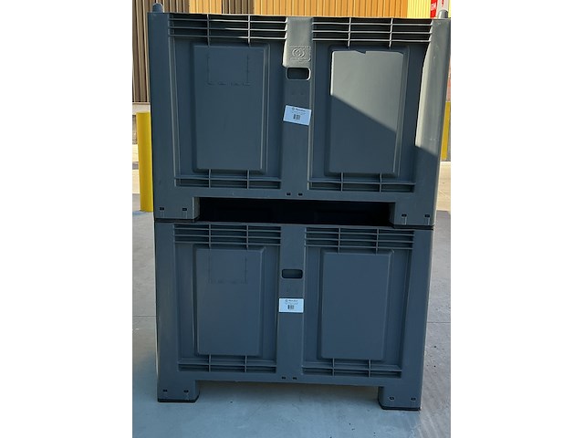 Lot van 2 stapelbare palletkist euro - cargopallet 600 plus martini alfredo 550l - afbeelding 3 van  5
