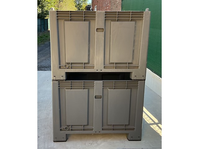 Lot van 2 stapelbare palletkist euro - cargopallet 600 plus martini alfredo 550l - afbeelding 4 van  5