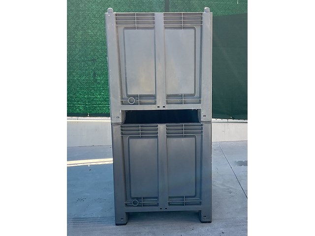 Lot van 2 stapelbare palletkist euro - cargopallet 600 plus martini alfredo 550l - afbeelding 2 van  5