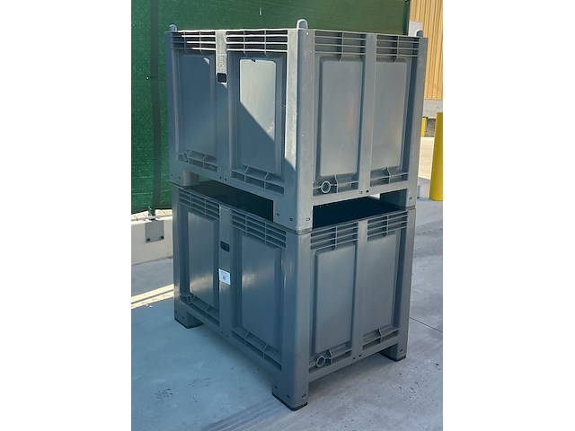 Lot van 2 stapelbare palletkist euro - cargopallet 600 plus martini alfredo 550l - afbeelding 5 van  5