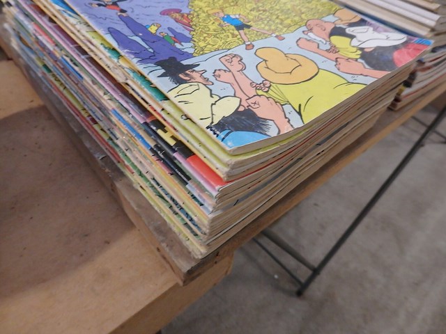 Lot van 25 strips jommeke - afbeelding 2 van  2