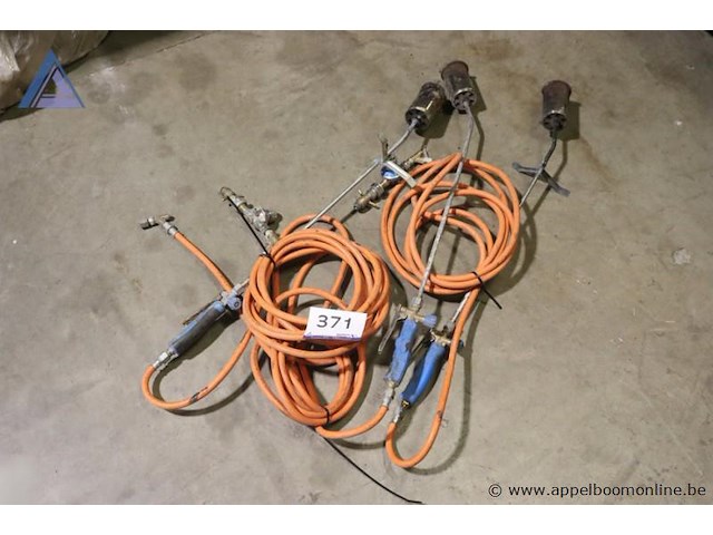 Lot van 3 branders met gasleidingen - afbeelding 1 van  3