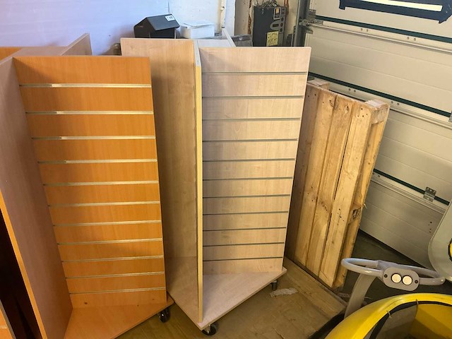 Lot van 3 presenteer kasten winkel meubilair - afbeelding 8 van  8