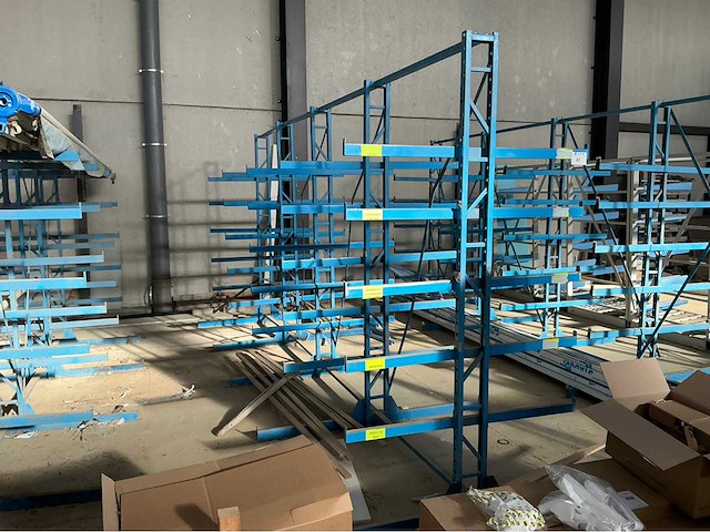 Lot van 3x vrijdragende rekken magazijnstelling - afbeelding 5 van  8