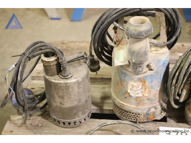 Lot van 4 dompelpompen - afbeelding 2 van  3