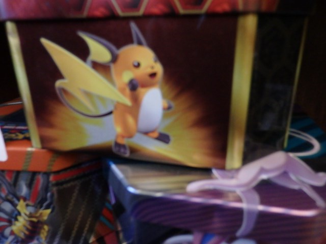 Lot van 4 pokemon balls +9 verzamelboxen pokemon - afbeelding 2 van  4