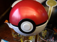 Lot van 4 pokemon balls +9 verzamelboxen pokemon - afbeelding 4 van  4