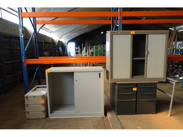 Lot van 5 kasten - afbeelding 1 van  8