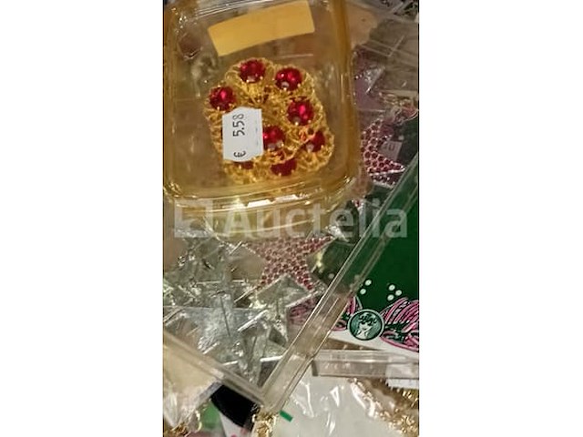 Lot van 50 diverse sieraden - gloednieuwe lot van 57 overige sieraden - nieuwe partij van 130 diverse sieraden - afbeelding 1 van  3